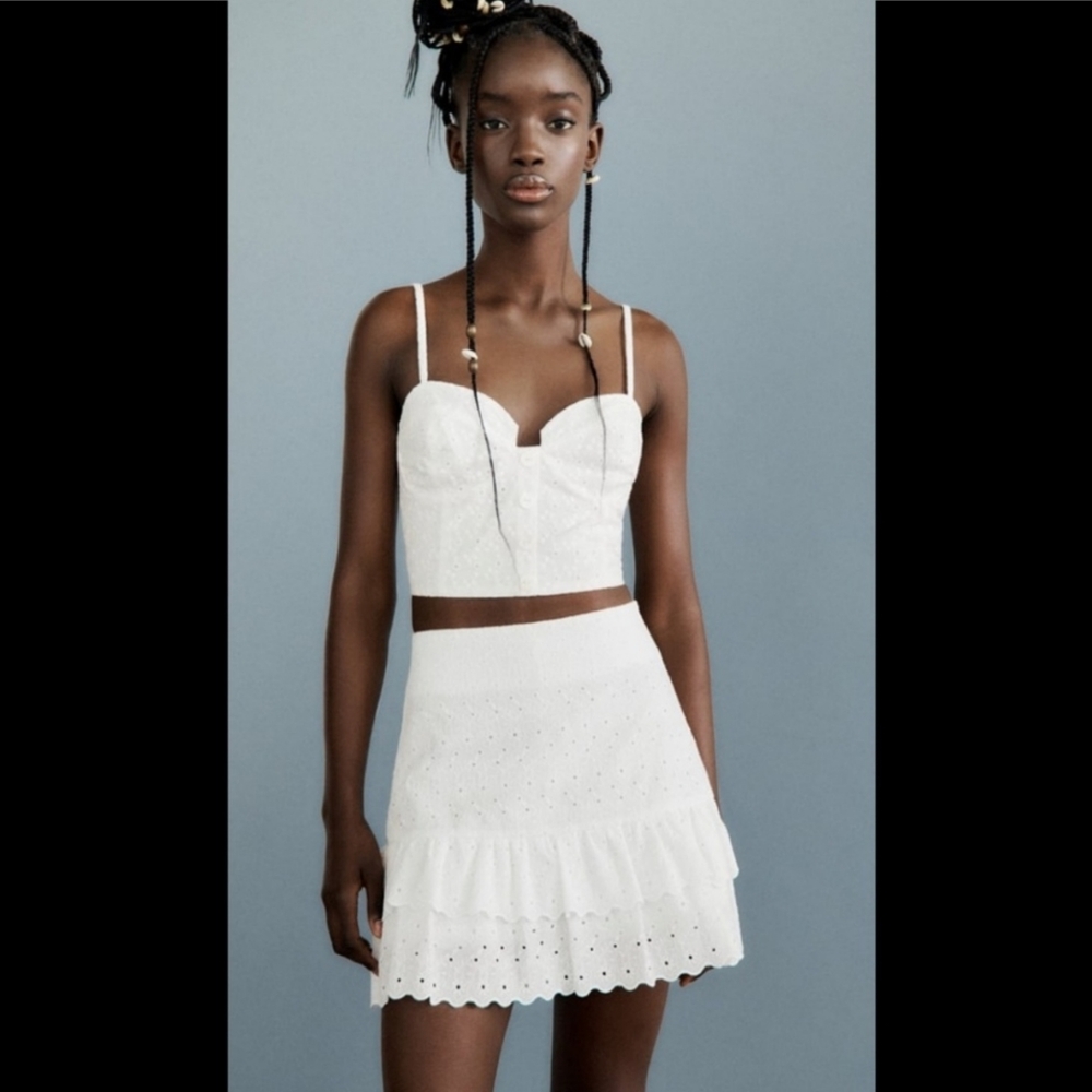 Zara embroidered eyelet skort